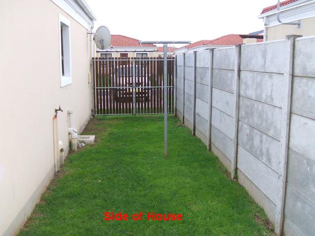 To Let 2 Bedroom Property for Rent in Hagley Western Cape